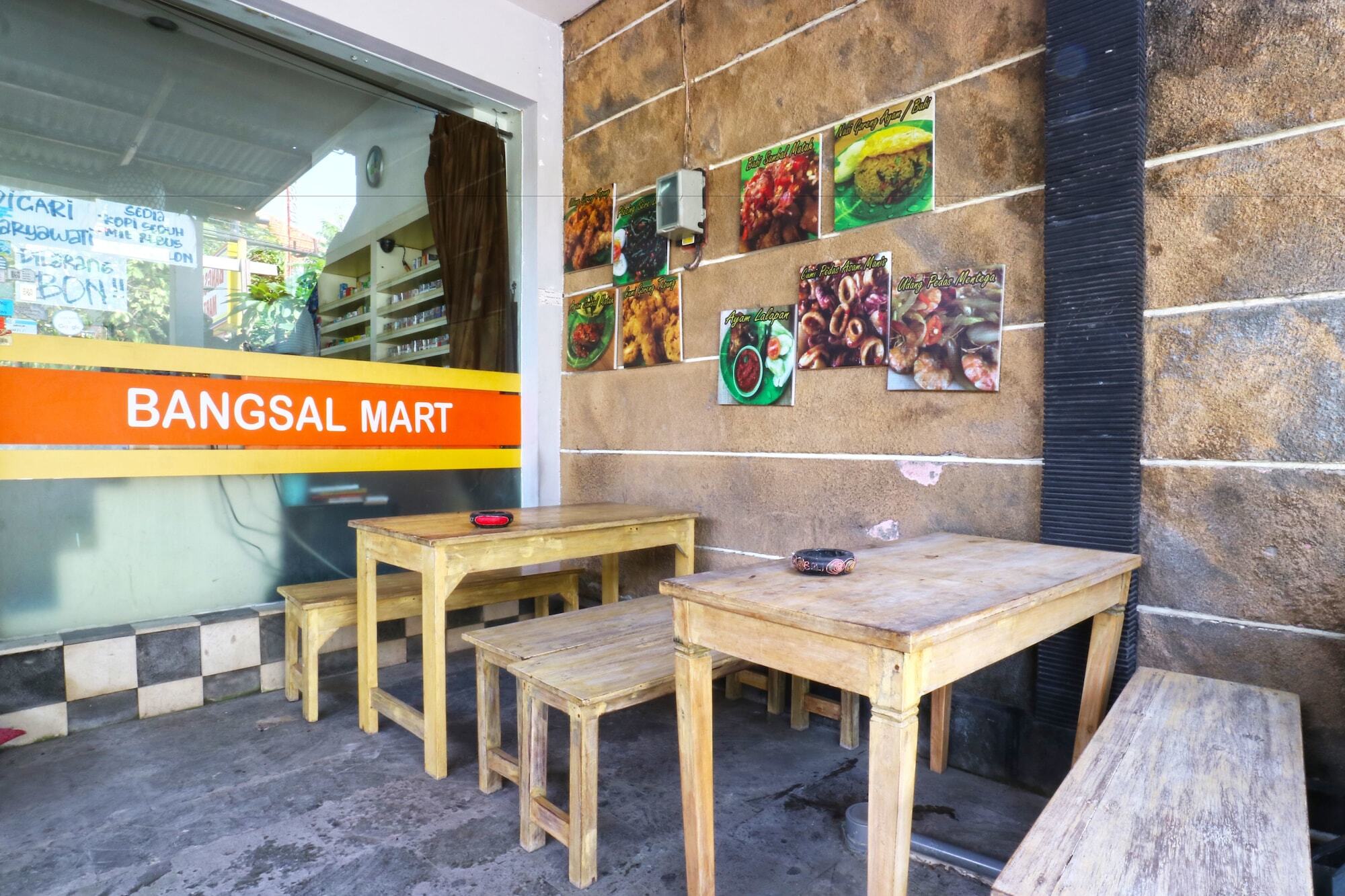 Bangsal Homestay Denpasar Esterno foto